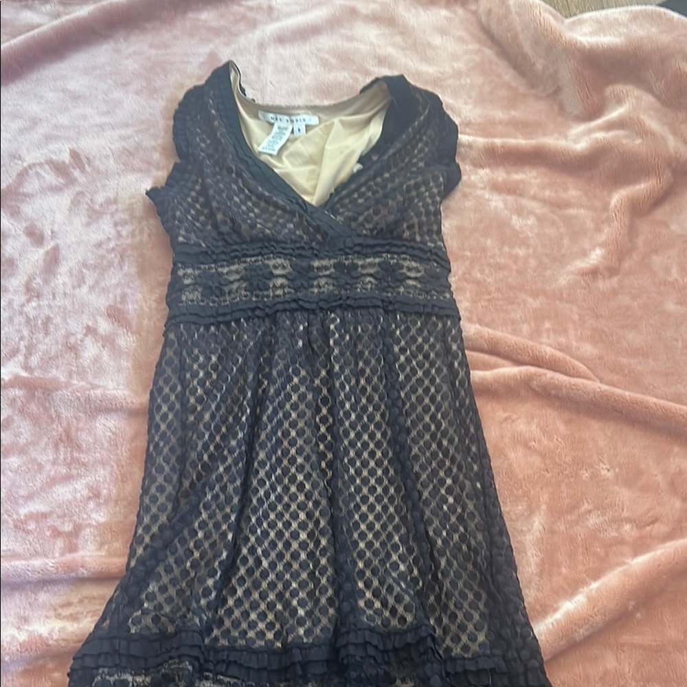 Max Studio Black and Green Babydoll Dress V-neck Cocktail